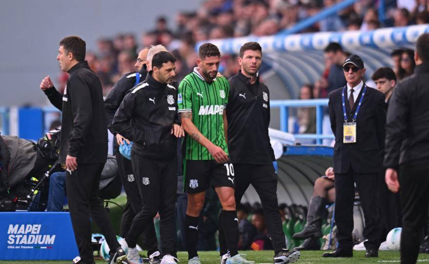 雷火官网入口-转会期菲尼克斯太阳调整名单以备法甲，回应争议环节打磨，目标明确，阵容厚度经受考验(今日尼克斯变阵初探新阵容名录一览)