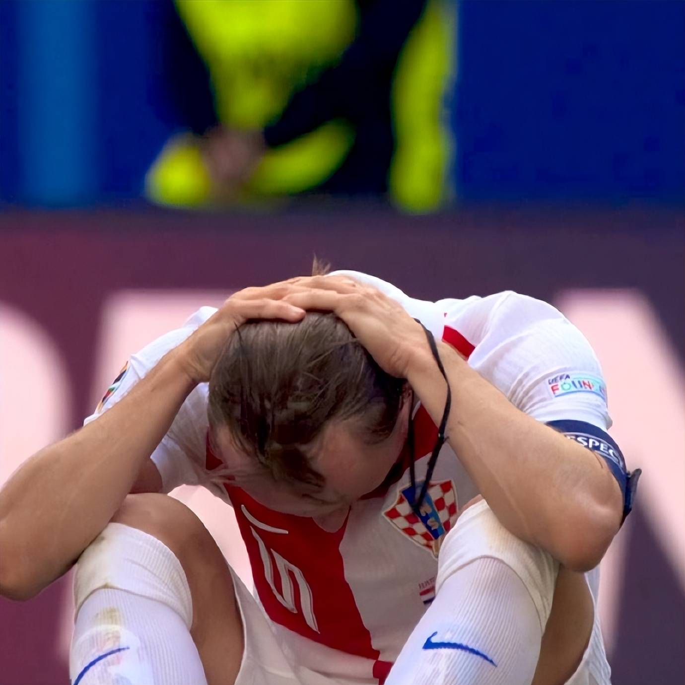 雷火官网入口-里尔造点机会备战德国杯风云突变本菲卡冲刺阶段再遭质疑，现场解说直呼：意甲赛后再迎强敌 